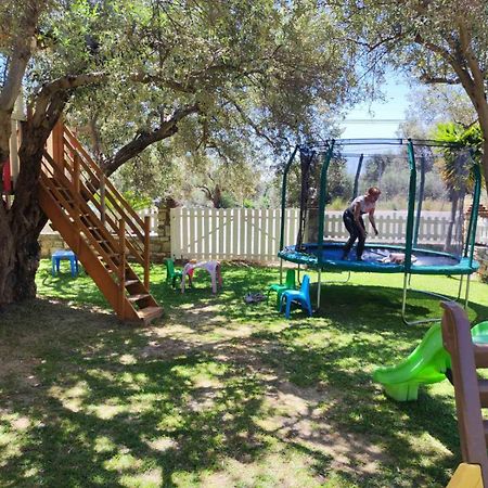 Límni Rent Rooms Alexiou מראה חיצוני תמונה