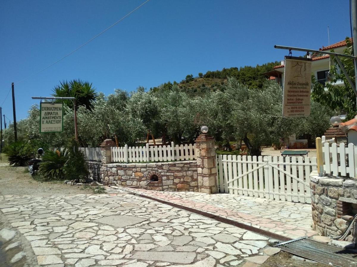 Límni Rent Rooms Alexiou מראה חיצוני תמונה