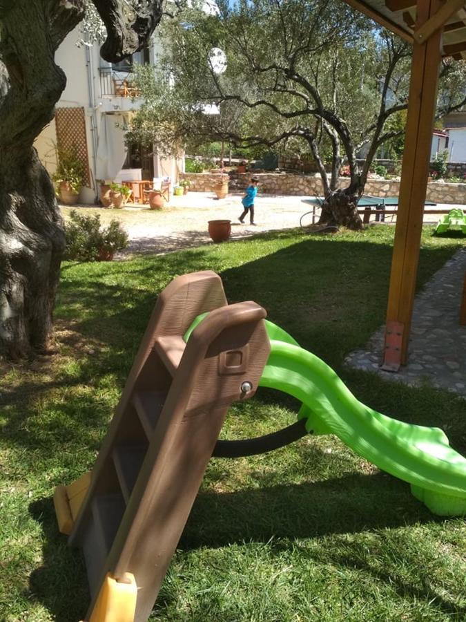 Límni Rent Rooms Alexiou מראה חיצוני תמונה